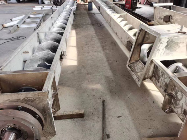 �͏N������������ݔ�͙C