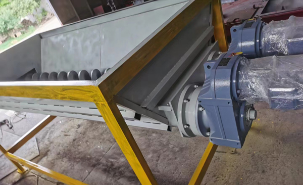 �ς}����ݔ�͙C�������